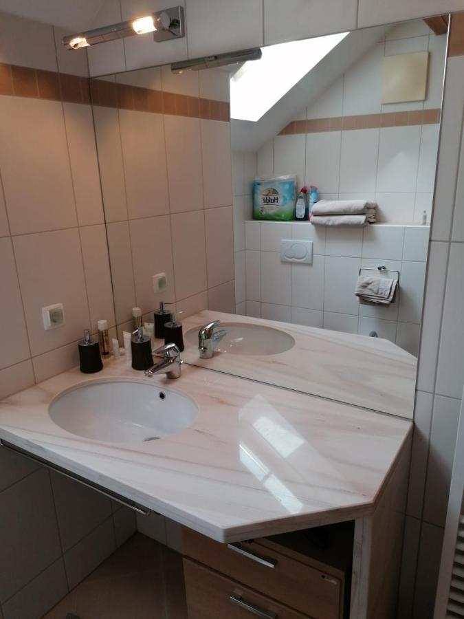 Appartement Charly Бад Клайнкирххайм Екстериор снимка